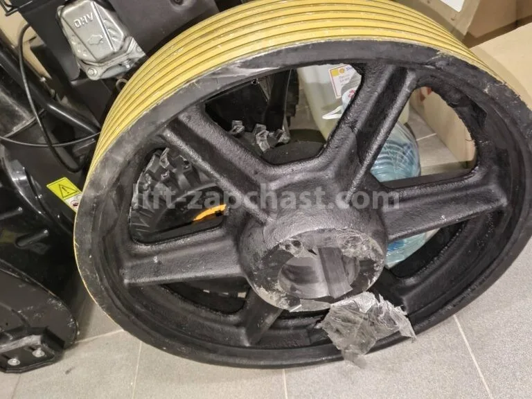 Шків канатоведучий ліфта на турецьку лебідку 560x6x12 AKAR